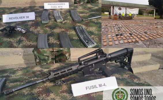 CERCA DE 1 TONELADA DE MARIHUANA Y MATERIAL DE GUERRA FUERON INCAUTADOS EN ALLANAMIENTO EN UNA COMUNIDAD INDÍGENA CERCA DE 1 TONELADA DE MARIHUANA Y MATERIAL DE GUERRA FUERON INCAUTADOS EN ALLANAMIENTO EN UNA COMUNIDAD INDÍGENA