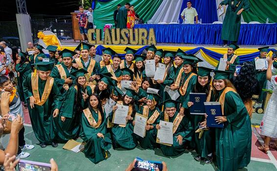 330 bachilleres del Amazonas se certificaron con el SENA y salieron con ventaja para recorrer el mundo laboral