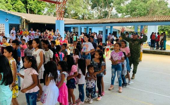 MÁS DE SEIS MIL PERSONAS BENEFICIADAS DURANTE JORNADAS DE APOYO AL DESARROLLO MÁS DE SEIS MIL PERSONAS BENEFICIADAS DURANTE JORNADAS DE APOYO AL DESARROLLO