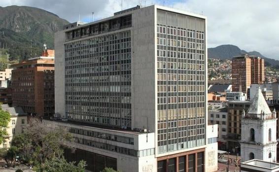 Junta Directiva del Banco de la República decidió, por unanimidad, mantener la tasa de política monetaria en 1,75% Junta Directiva del Banco de la República decidió, por unanimidad, mantener la tasa de política monetaria en 1,75%