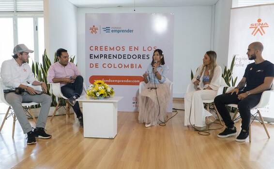 Team jóvenes emprendedores: $10 mil millones para impulsar su creatividad e ideas de negocio Team jóvenes emprendedores: $10 mil millones para impulsar su creatividad e ideas de negocio