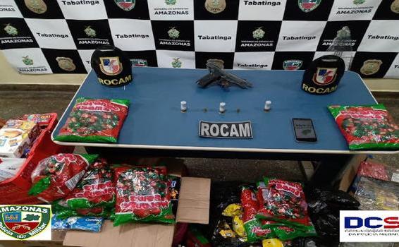 Na Comara, PM detém 2 homens e 1 adolescente suspeitos de assaltos e em posse de arma de fogo Na Comara, PM detém 2 homens e 1 adolescente suspeitos de assaltos e em posse de arma de fogo