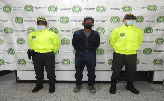 CAPTURAMOS MEDIANTE ORDEN JUDICIAL A UN HOMBRE POR EL DELITO DE VIOLENCIA INTRAFAMILIAR CAPTURAMOS MEDIANTE ORDEN JUDICIAL A UN HOMBRE POR EL DELITO DE VIOLENCIA INTRAFAMILIAR