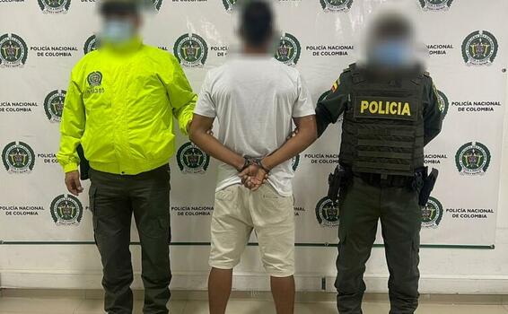 POLICIA NACIONAL REALIZA CAPTURA DE UN INTEGRANTE DEL GRUPO DELINCUENCIAL “LOS DEL PUERTO DE MIKE” POLICIA NACIONAL REALIZA CAPTURA DE UN INTEGRANTE DEL GRUPO DELINCUENCIAL “LOS DEL PUERTO DE MIKE”