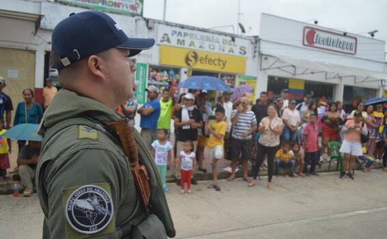 Con orgullo y elegancia, el Grupo Aéreo del Amazonas desfiló en Leticia