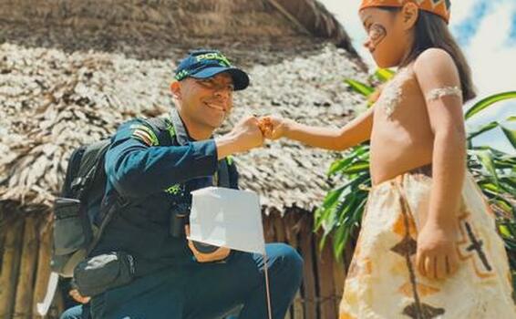 DIA INTERNACIONAL DE LOS PUEBLOS INDÍGENAS DIA INTERNACIONAL DE LOS PUEBLOS INDÍGENAS