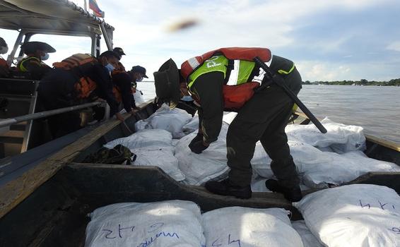 REALIZAMOS CONTROL Y VIGILANCIA SOBRE  RIBERAS DEL RÍO AMAZONAS 