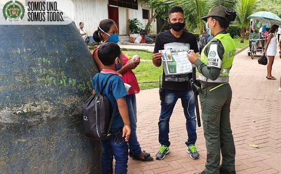 NUESTROS POLICIAS DEL MUNICIPIO DE PUERTO NARIÑO HACE CAMPAÑAS DE PREVENCIÓN A HURTO A PERSONA EN LAS VÍAS PRINCIPALES NUESTROS POLICIAS DEL MUNICIPIO DE PUERTO NARIÑO HACE CAMPAÑAS DE PREVENCIÓN A HURTO A PERSONA EN LAS VÍAS PRINCIPALES