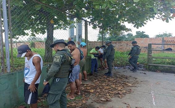 COMANDOS DEL ESCUADRÓN MÓVIL DE CARABINEROS NRO. 12, CONTRIBUYEN AL FORTALECIMIENTO DE LA SEGURIDAD Y CONVIVENCIA EN LETICIA COMANDOS DEL ESCUADRÓN MÓVIL DE CARABINEROS NRO. 12, CONTRIBUYEN AL FORTALECIMIENTO DE LA SEGURIDAD Y CONVIVENCIA EN LETICIA