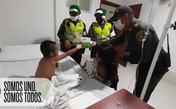 LLEVAMOS SONRISAS Y REGALOS A NIÑOS, NIÑAS Y ADOLESCENTES DEL HOSPITAL SAN RAFAEL EN LETICIA AMAZONAS 