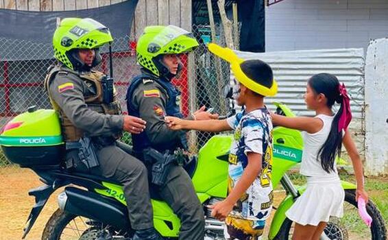 La Policía Nacional continúa trabajando por la seguridad y el bienestar en el Amazonas La Policía Nacional continúa trabajando por la seguridad y el bienestar en el Amazonas