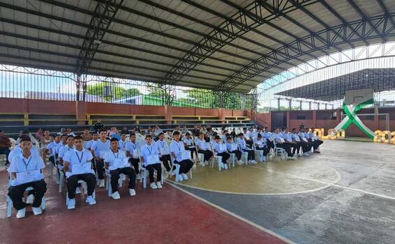 La Policía Nacional en el Amazonas realizó la ceremonia de clausura de la Cívica Infantil, Cívica Juvenil y Jóvenes a lo Bien La Policía Nacional en el Amazonas realizó la ceremonia de clausura de la Cívica Infantil, Cívica Juvenil y Jóvenes a lo Bien
