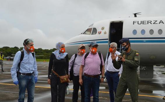 Ministro de Salud fue recibido por el Grupo Aéreo del Amazonas ante su visita a Leticia