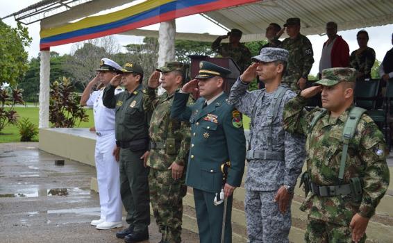 GAAMA participa en ceremonia militar de transmisión de la Brigada de Selva N°26