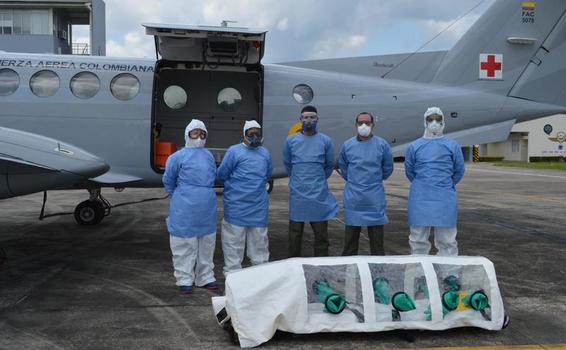 Paciente en delicado estado de salud por Covid-19 fue transportado en vuelo aeromédico de su Fuerza Aérea