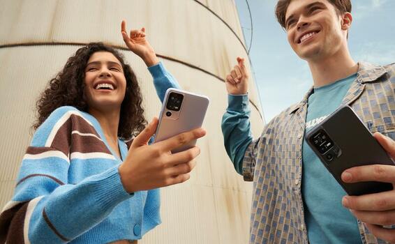 TCL celebra el “Día del Amor y la Amistad”, con su smartphone TCL 40SE TCL celebra el “Día del Amor y la Amistad”, con su smartphone TCL 40SE