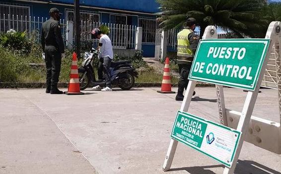 POLICÍA REFUERZA LOS CONTROLES EN LETICIA POR AUMENTO DE CONTAGIOS POR COVID-19