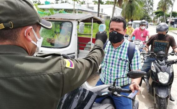 POLICÍA IMPLEMENTA DISPOSITIVO DIGITAL PARA DETECTAR POSIBLES CONTAGIOS POR EL COVID-19 POLICÍA IMPLEMENTA DISPOSITIVO DIGITAL PARA DETECTAR POSIBLES CONTAGIOS POR EL COVID-19