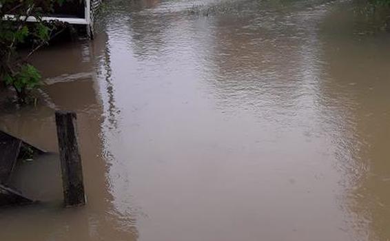 Chuva causa transtornos aos moradores de Tabatinga Chuva causa transtornos aos moradores de Tabatinga