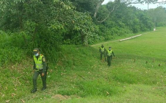 POLICÍA HALLÓ ARMA DE FUEGO EN ZONA BOSCOSA DE LETICIA POLICÍA HALLÓ ARMA DE FUEGO EN ZONA BOSCOSA DE LETICIA