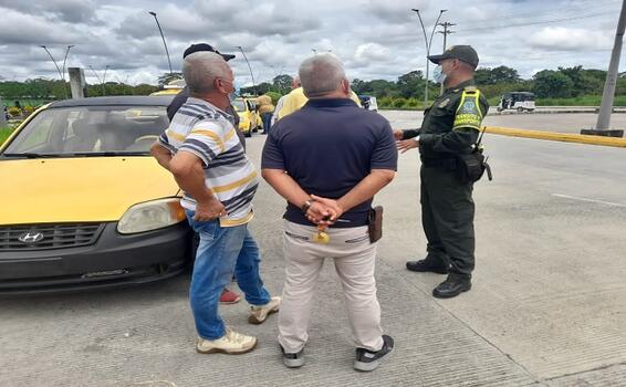 POLICÍA REALIZÓ CONTROL AL TRANSPORTE DE SERVICIO PÚBLICO EN LETICIA