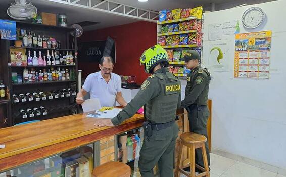 Operativos contra el comercio de licor adulterado Operativos contra el comercio de licor adulterado
