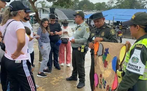 POLICÍA CONMEMORA EL DÍA MUNDIAL DE LA CONCIENCIACIÓN SOBRE EL AUTISMO POLICÍA CONMEMORA EL DÍA MUNDIAL DE LA CONCIENCIACIÓN SOBRE EL AUTISMO