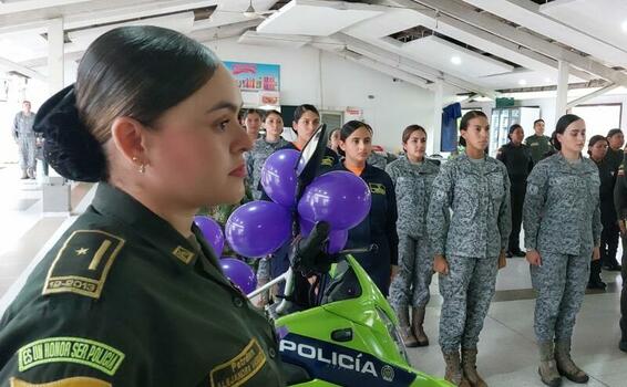 PATRULLA PURPURA DE LA POLICÍA, SE IMPLEMENTARÁ EN LA TRIPLE FRONTERA PATRULLA PURPURA DE LA POLICÍA, SE IMPLEMENTARÁ EN LA TRIPLE FRONTERA