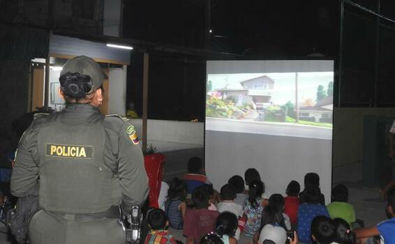 ACCIONES PREVENTIVAS CONTRA ACTIVIDADES ILÍCITAS  ACCIONES PREVENTIVAS CONTRA ACTIVIDADES ILÍCITAS