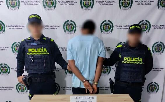 POLICÍA CAPTURA A HOMBRE QUE TRANSPORTABA ESTUPEFACIENTES DENTRO DE SUS PERTENENCIAS POLICÍA CAPTURA A HOMBRE QUE TRANSPORTABA ESTUPEFACIENTES DENTRO DE SUS PERTENENCIAS