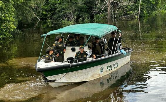Policía Nacional celebra el Día de la Niñez en la comunidad indígena Progreso Policía Nacional celebra el Día de la Niñez en la comunidad indígena Progreso