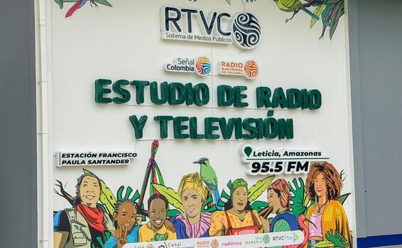 Leticia se conecta con el país y el mundo a través de los medios públicos Leticia se conecta con el país y el mundo a través de los medios públicos