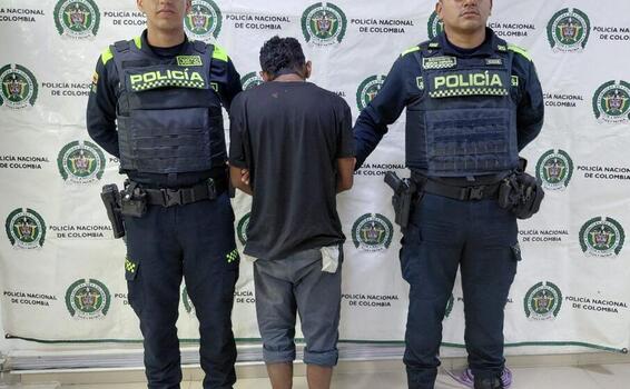 Captura en flagrancia por presunto delito de tráfico de estupefacientes en el barrio Victoria Regia