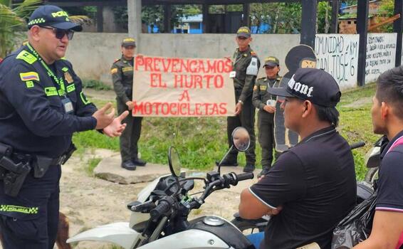 Policía Nacional adelanta jornada de sensibilización para prevenir el hurto a motocicletas en el Amazonas