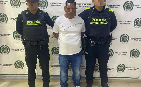 POLICÍA NACIONAL CAPTURA A CIUDADANO POR ORDEN JUDICIAL POR EL DELITO DE MALTRATO ANIMAL POLICÍA NACIONAL CAPTURA A CIUDADANO POR ORDEN JUDICIAL POR EL DELITO DE MALTRATO ANIMAL