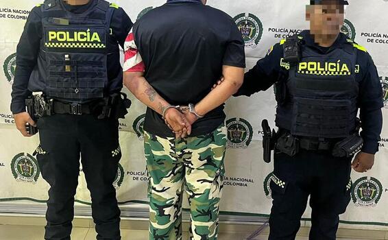 POLICÍA NACIONAL CAPTURA A CIUDADANO POR EL PRESUNTO DELITO DE LESIONES PERSONALES EN EL AMAZONAS POLICÍA NACIONAL CAPTURA A CIUDADANO POR EL PRESUNTO DELITO DE LESIONES PERSONALES EN EL AMAZONAS