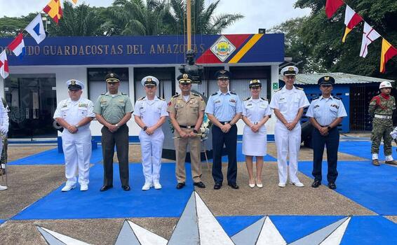 Solemne ceremonia de ofrenda floral en honor a quien es considerado uno de los más importantes héroes navales de Colombia.