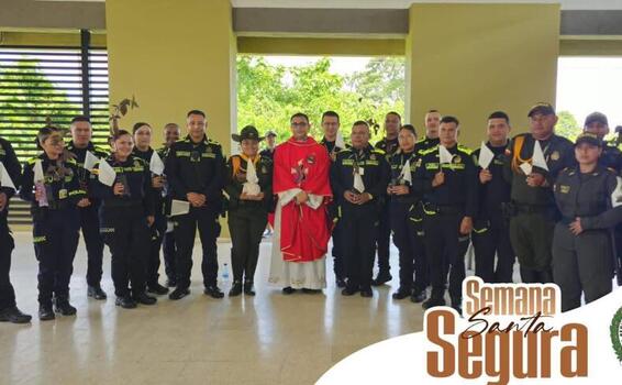 Policía Nacional garantiza seguridad durante el inicio de la Semana Mayor en Leticia