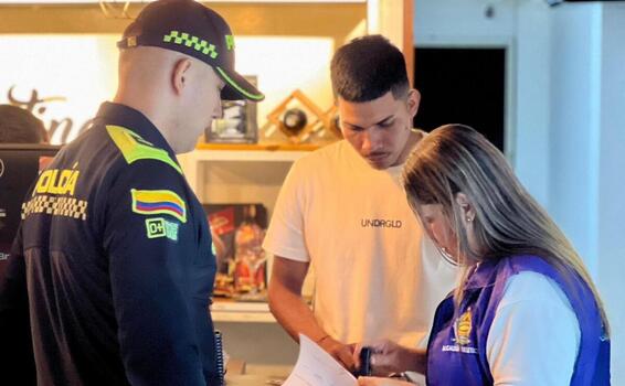 Policía Nacional y Unidad de Servicios Públicos fortalecen control y cultura ambiental en Leticia Policía Nacional y Unidad de Servicios Públicos fortalecen control y cultura ambiental en Leticia