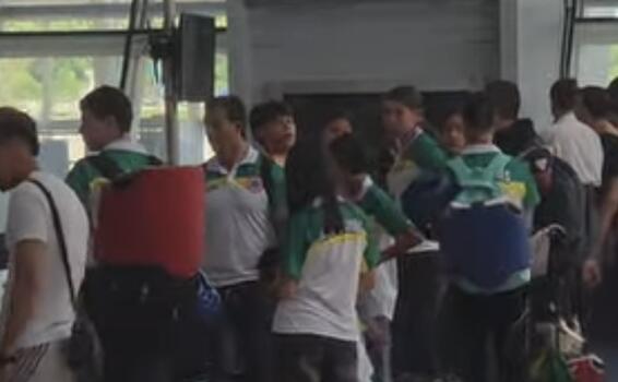 ¡Bienvenidos, campeones del Amazonas! ¡Bienvenidos, campeones del Amazonas!
