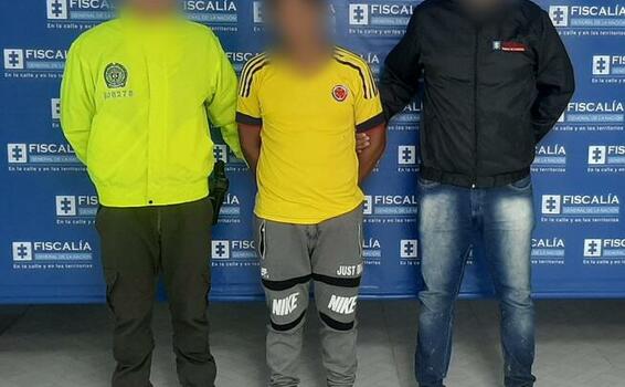 SUJETO QUE HABRÍA REALIZADO ACTOS SEXUALES CON UNA NIÑA INDIGENA, FUE CAPTURADO EN LETICIA SUJETO QUE HABRÍA REALIZADO ACTOS SEXUALES CON UNA NIÑA INDIGENA, FUE CAPTURADO EN LETICIA