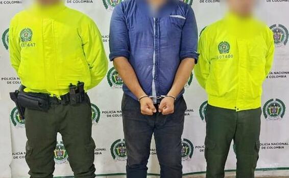 POR MALTRATAR A SU PAREJA SENTIMENTAL, FUE CAPTURADO UN HOMBRE EN LETICIA POR MALTRATAR A SU PAREJA SENTIMENTAL, FUE CAPTURADO UN HOMBRE EN LETICIA