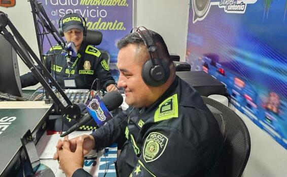 Policía Nacional promueve la convivencia y la seguridad mediante el espacio “Cuéntele al Comandante” Policía Nacional promueve la convivencia y la seguridad mediante el espacio “Cuéntele al Comandante”