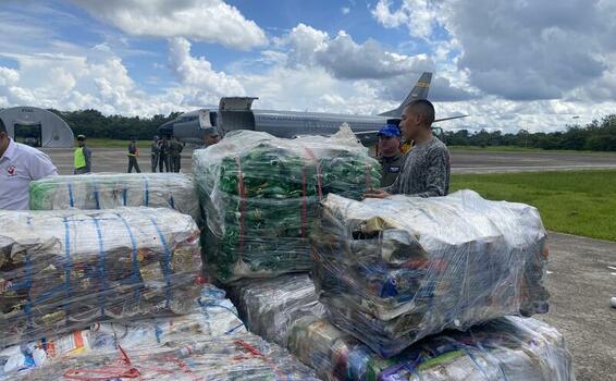  Su Fuerza Aérea Colombiana aporta a la reactivación de la economía circular en Leticia