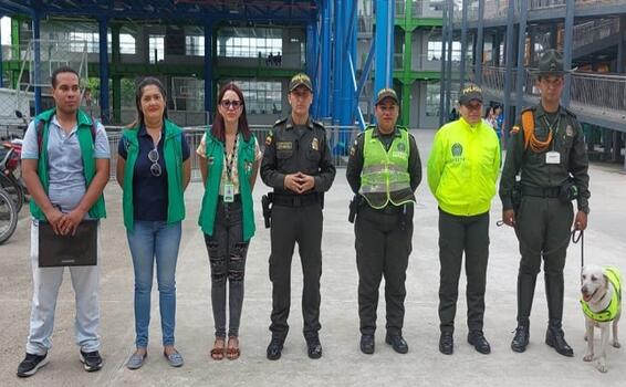 POLICÍA REALIZA PLAN INTERVENCIÓN INTEGRAL A ENTORNOS ESCOLARES EN EL AMAZONAS