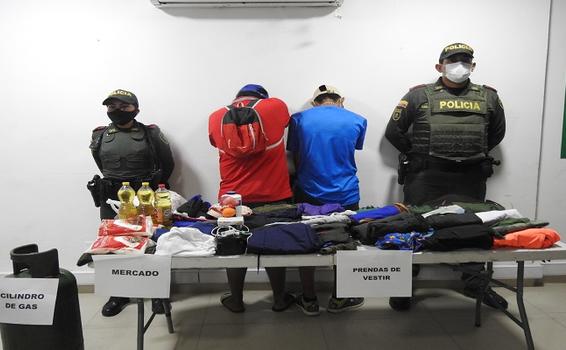 CAPTURAMOS A DOS SUJETOS POR EL DELITO DE HURTO EN EL BARRIO LA ESPERANZA CAPTURAMOS A DOS SUJETOS POR EL DELITO DE HURTO EN EL BARRIO LA ESPERANZA