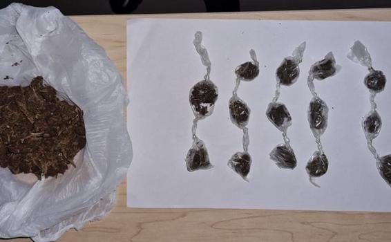 APREHENSIÓN DE ADOLESCENTE POR EL DELITO DE TRÁFICO, FABRICACIÓN O PORTE DE ESTUPEFACIENTES APREHENSIÓN DE ADOLESCENTE POR EL DELITO DE TRÁFICO, FABRICACIÓN O PORTE DE ESTUPEFACIENTES