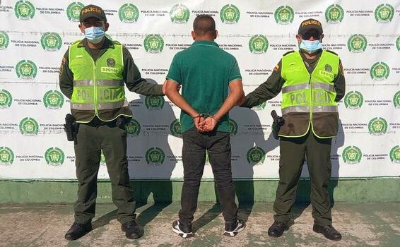 CAPTURADO UN HOMBRE POR EL DELITO DE FABRICACIÓN, PORTE DE ARMAS, MUNICIONES DE USO RESTRINGIDO Y PRIVATIVO DE LAS FUERZAS ARMADAS CAPTURADO UN HOMBRE POR EL DELITO DE FABRICACIÓN, PORTE DE ARMAS, MUNICIONES DE USO RESTRINGIDO Y PRIVATIVO DE LAS FUERZAS ARMADAS