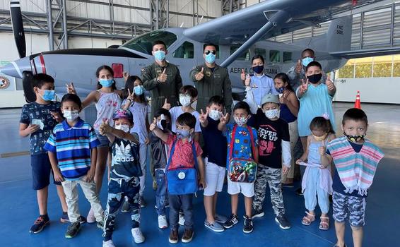 Niños y niñas del Amazonas disfrutaron las vacaciones con su Fuerza Aérea Colombiana