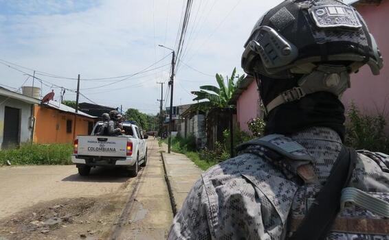 Acciones conjuntas refuerzan la seguridad y conciencia ciudadana en Leticia Acciones conjuntas refuerzan la seguridad y conciencia ciudadana en Leticia